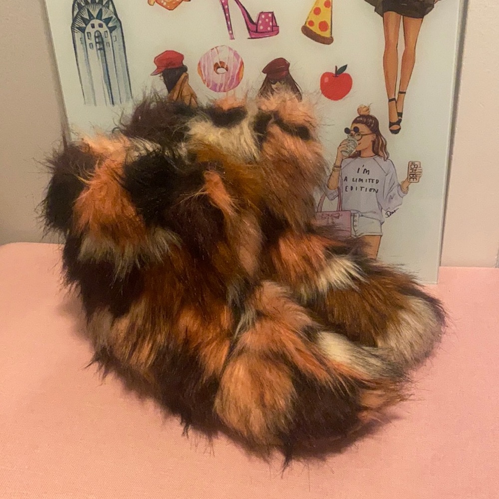 Women fur boots